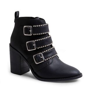 Steve Madden New Boots